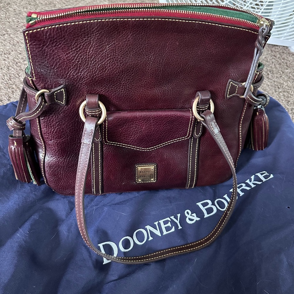 Dooney and Bourke purse